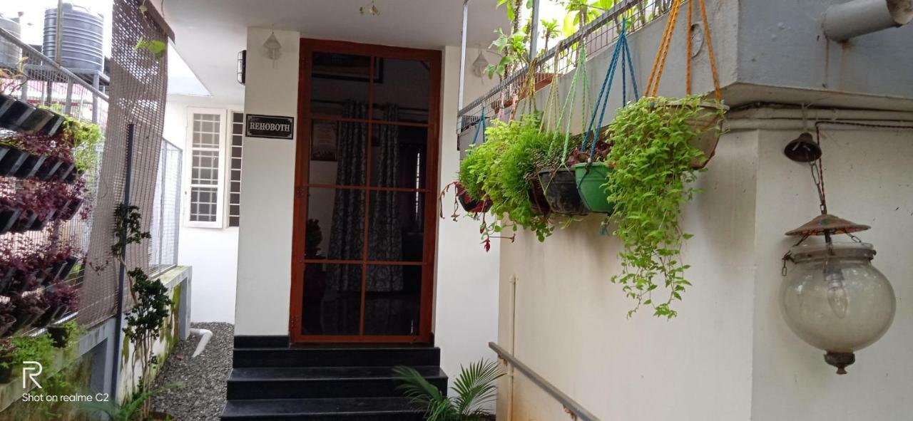 Bethel Residency Hotel Kochi Buitenkant foto